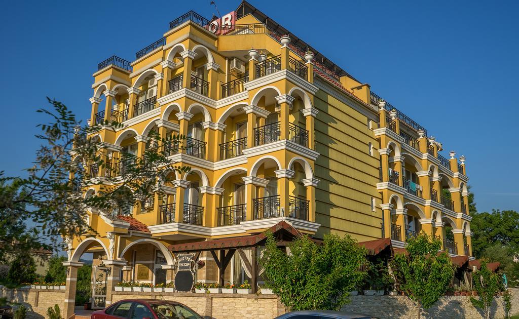 Hotel Luxor 로제넷츠 외부 사진